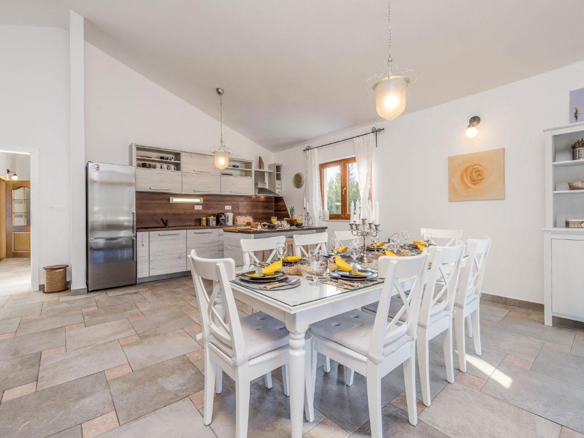 Holiday Home Velebit By Interhome Rovanjska Exteriör bild