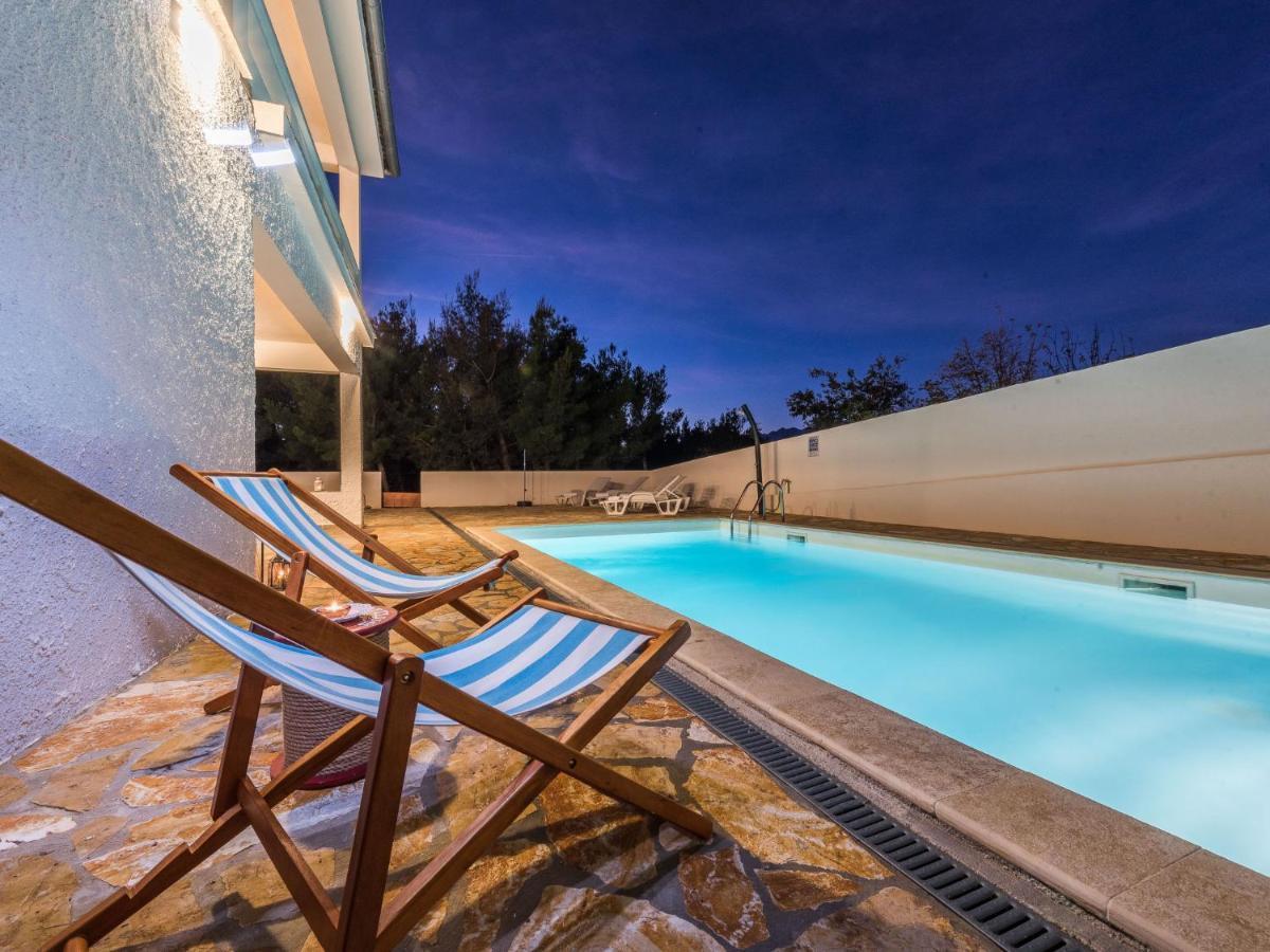 Holiday Home Velebit By Interhome Rovanjska Exteriör bild